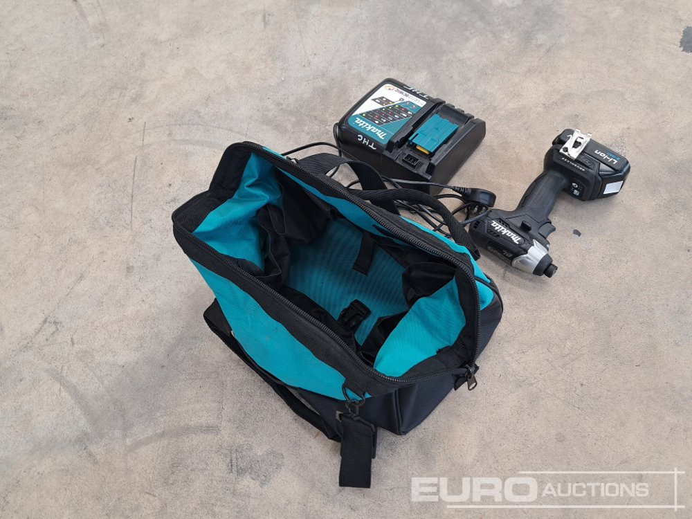 Makita 18v Impact Driver, Battery, 240v Charger, Carry Bag - İnşaat ekipmanı: fotoğraf 5 Makita 18v Impact Driver, Battery, 240v Charger, Carry Bag - İnşaat ekipmanı: fotoğraf 5