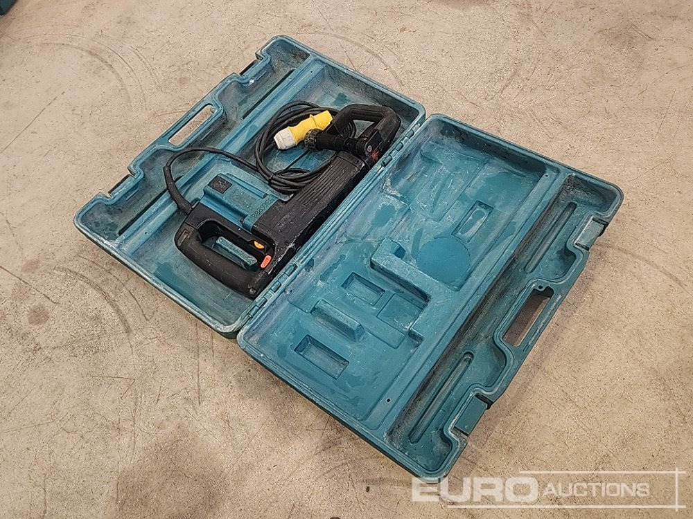 Makita HM1100 110 Volt Breaker - İnşaat ekipmanı: fotoğraf 2 Makita HM1100 110 Volt Breaker - İnşaat ekipmanı: fotoğraf 2