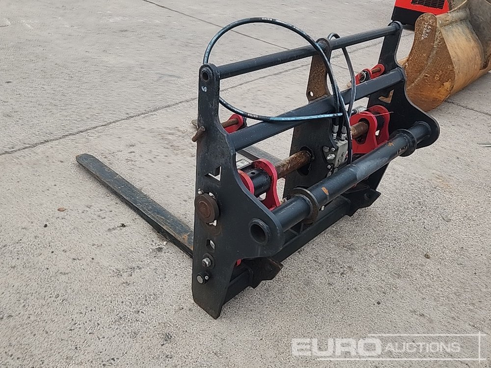 2020 Albutt Pallet Forks, Hydraulic Fork Postioner to suit Manitou Telehandler - Malzeme taşıma ekipmanı: fotoğraf 2 2020 Albutt Pallet Forks, Hydraulic Fork Postioner to suit Manitou Telehandler - Malzeme taşıma ekipmanı: fotoğraf 2