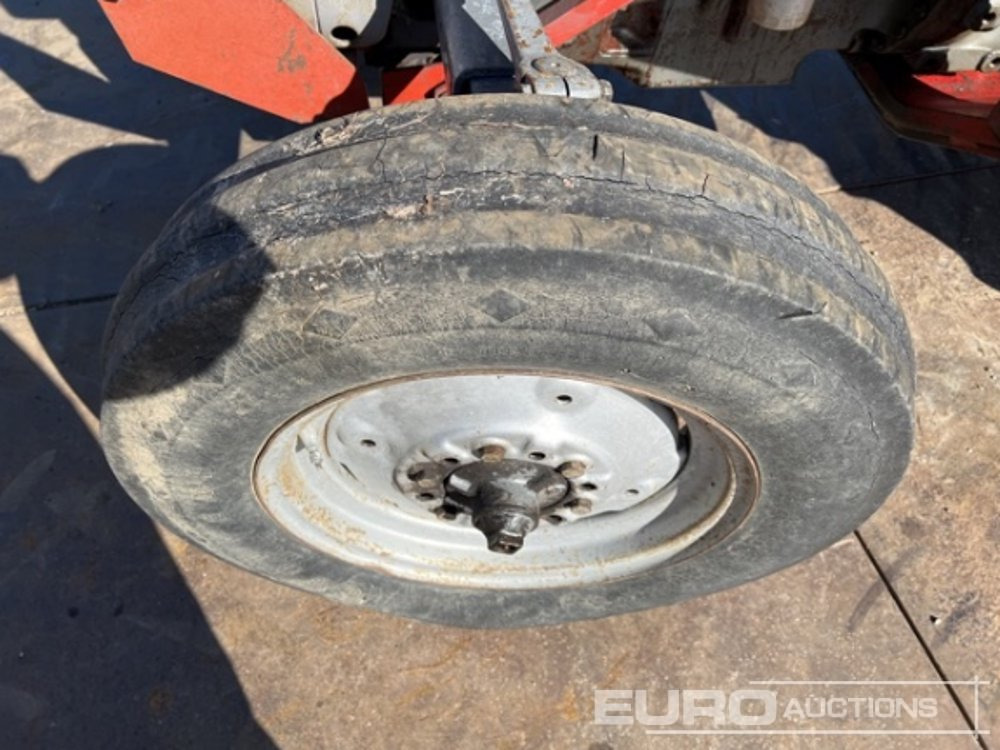 Massey Ferguson 135 - Traktör: fotoğraf 5 Massey Ferguson 135 - Traktör: fotoğraf 5