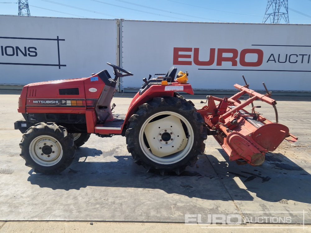 Mitsubishi MT20 - Küçük traktör: fotoğraf 2 Mitsubishi MT20 - Küçük traktör: fotoğraf 2