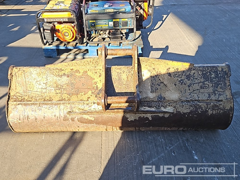 Rhinox 60" Ditching Bucket 45mm Pin to suit 4-6 Ton Excavator - Kova: fotoğraf 4 Rhinox 60" Ditching Bucket 45mm Pin to suit 4-6 Ton Excavator - Kova: fotoğraf 4