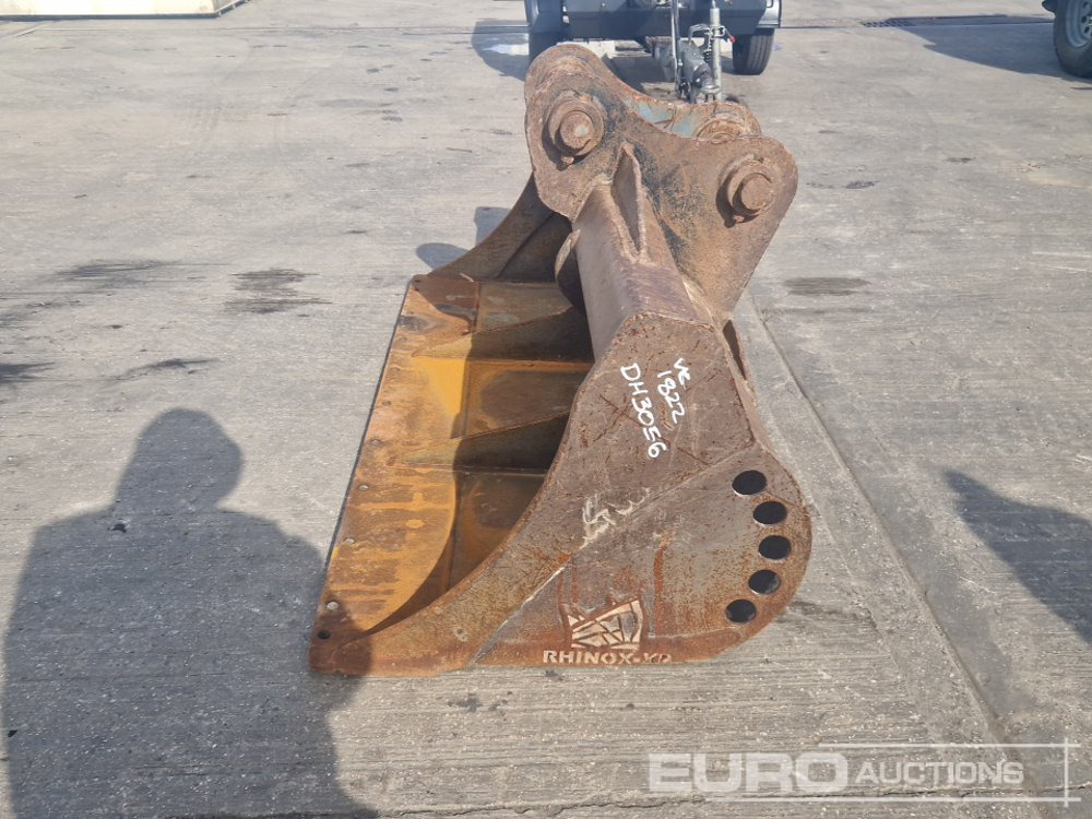 Rhinox 74" Ditching Bucket 65mm Pin to suit 13 Ton Excavator - Kova: fotoğraf 2 Rhinox 74" Ditching Bucket 65mm Pin to suit 13 Ton Excavator - Kova: fotoğraf 2