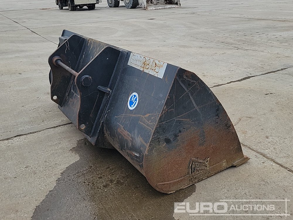 Rhinox 90" Loading Bucket to suit Telehandler - Kova: fotoğraf 5 Rhinox 90" Loading Bucket to suit Telehandler - Kova: fotoğraf 5