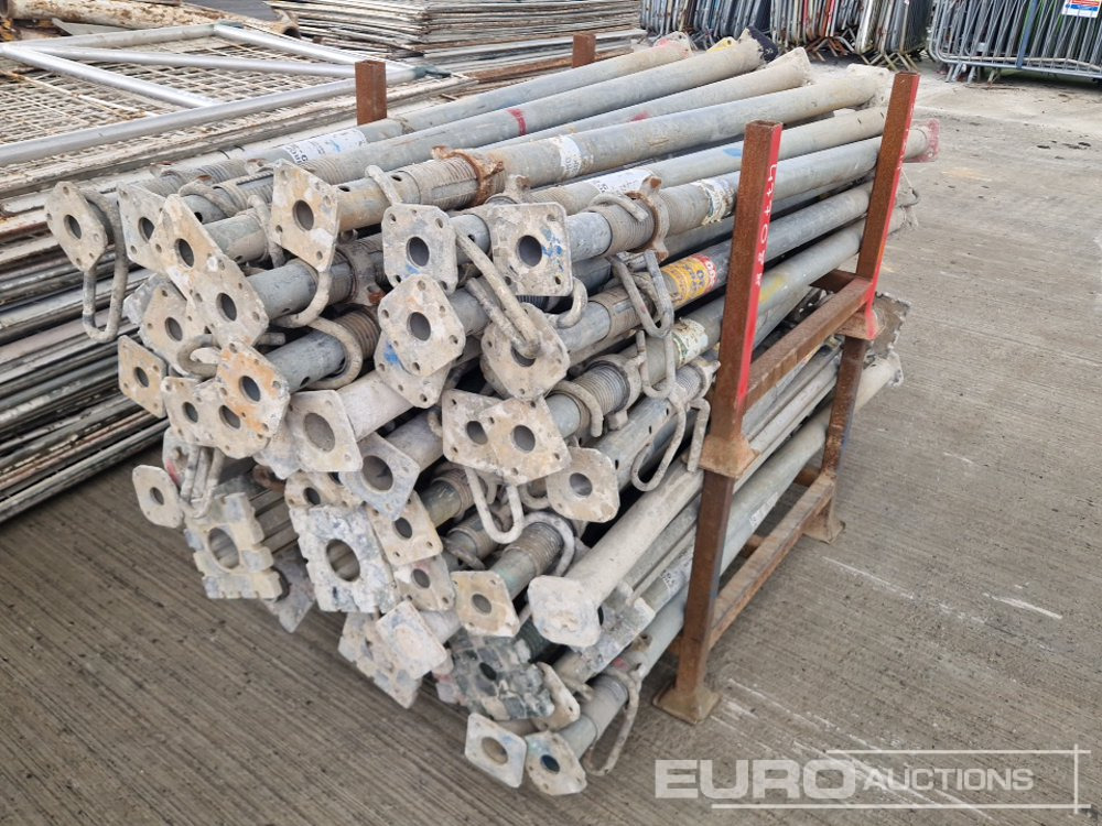 İnşaat ekipmanı Steel Mesh Panels (5 Pallets of & 1 Stillage of), Acro Props (5 Stillages of), Kwikstage Polls (2 Stillages of), Stillge of Fittings: fotoğraf 12