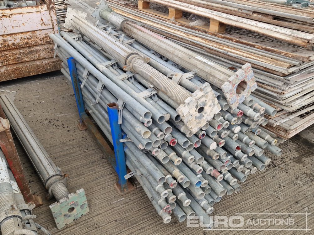 İnşaat ekipmanı Steel Mesh Panels (5 Pallets of & 1 Stillage of), Acro Props (5 Stillages of), Kwikstage Polls (2 Stillages of), Stillge of Fittings: fotoğraf 9