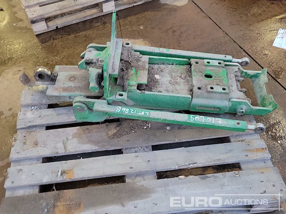 John Deere Pick Up Hitch to suit Tractor - Tarım araçları: fotoğraf 2 John Deere Pick Up Hitch to suit Tractor - Tarım araçları: fotoğraf 2