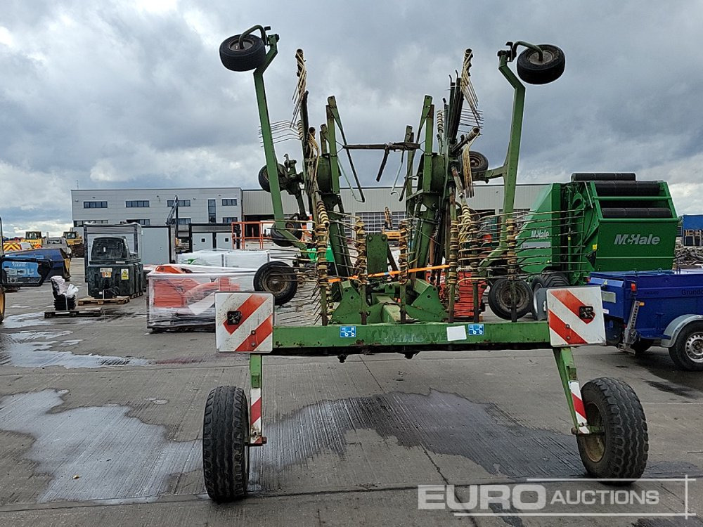 Krone SWADRO 881 - Tarım araçları: fotoğraf 4 Krone SWADRO 881 - Tarım araçları: fotoğraf 4