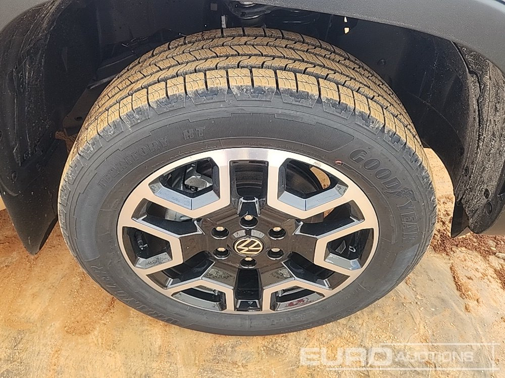 Pikap Unused 2025 Volkswagen Amarok: fotoğraf 8
