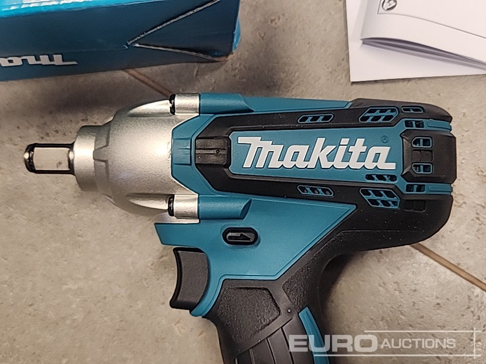 Unused Makita 18V 1/2" Li-Ion LXT Impact Wrench (Body Only) - İnşaat ekipmanı: fotoğraf 5 Unused Makita 18V 1/2" Li-Ion LXT Impact Wrench (Body Only) - İnşaat ekipmanı: fotoğraf 5