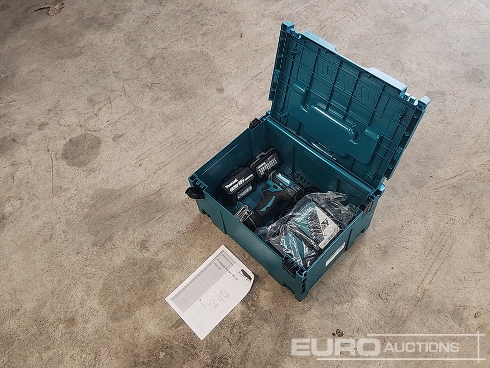 Unused Makita DTD152 18V LXT Impact Driver, 5.0Ah Battery, Charger, 31 Piece Screwdriver Bit Set, Case - İnşaat ekipmanı: fotoğraf 1 Unused Makita DTD152 18V LXT Impact Driver, 5.0Ah Battery, Charger, 31 Piece Screwdriver Bit Set, Case - İnşaat ekipmanı: fotoğraf 1