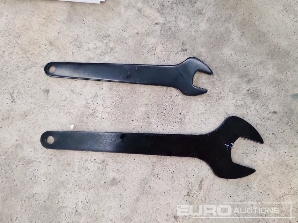Unused Makita RT0700C 110v Router - İnşaat ekipmanı: fotoğraf 5 Unused Makita RT0700C 110v Router - İnşaat ekipmanı: fotoğraf 5
