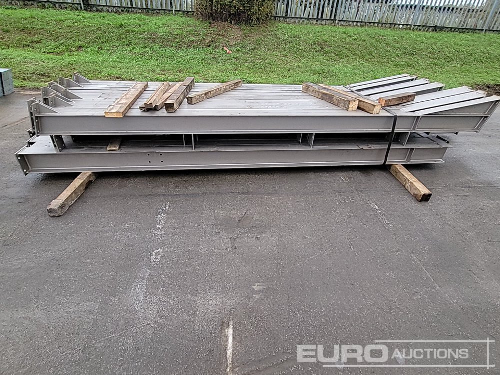Unused Steel Frame Building 100’x30’x14’6”. 5no 20’ Bays. 12.5° Roof Pitch. Purlin Cleats Spaced To Accept Fibre Cement or Steel Roof Sheets 12no Columns 203x133x25kg 12no Rafters 178x102x19kg - Konut konteyneri: fotoğraf 2 Unused Steel Frame Building 100’x30’x14’6”. 5no 20’ Bays. 12.5° Roof Pitch. Purlin Cleats Spaced To Accept Fibre Cement or Steel Roof Sheets 12no Columns 203x133x25kg 12no Rafters 178x102x19kg - Konut konteyneri: fotoğraf 2