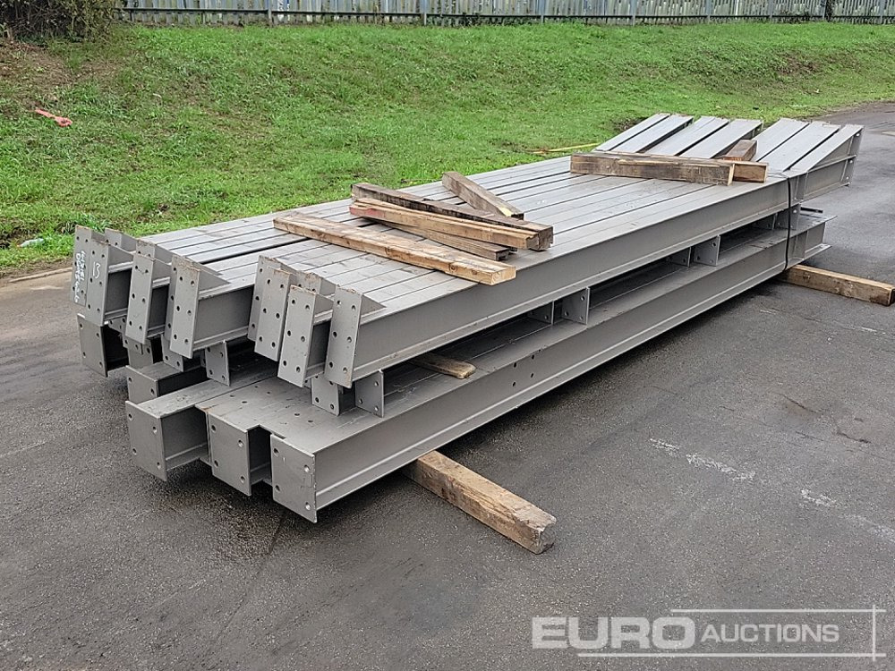 Unused Steel Frame Building 100’x30’x14’6”. 5no 20’ Bays. 12.5° Roof Pitch. Purlin Cleats Spaced To Accept Fibre Cement or Steel Roof Sheets 12no Columns 203x133x25kg 12no Rafters 178x102x19kg - Konut konteyneri: fotoğraf 1 Unused Steel Frame Building 100’x30’x14’6”. 5no 20’ Bays. 12.5° Roof Pitch. Purlin Cleats Spaced To Accept Fibre Cement or Steel Roof Sheets 12no Columns 203x133x25kg 12no Rafters 178x102x19kg - Konut konteyneri: fotoğraf 1