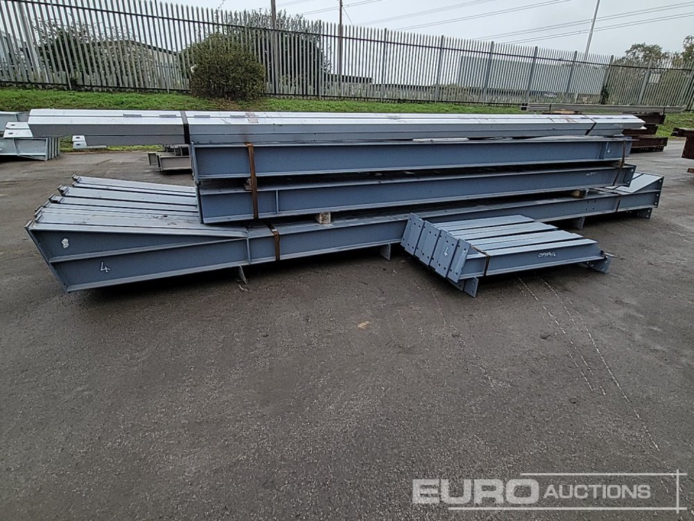 Unused Steel Frame Building 90’x40’x15’ 15’x5’ Cantilever Cattle Shed. 6no 15’ Bays. 12’5° Roof Pitch. Purlin Cleats Spaced To Accept Fibre Cement Or Steel Roof Sheets 14no Columns 203x133x25kg 14no R - Konut konteyneri: fotoğraf 2 Unused Steel Frame Building 90’x40’x15’ 15’x5’ Cantilever Cattle Shed. 6no 15’ Bays. 12’5° Roof Pitch. Purlin Cleats Spaced To Accept Fibre Cement Or Steel Roof Sheets 14no Columns 203x133x25kg 14no R - Konut konteyneri: fotoğraf 2