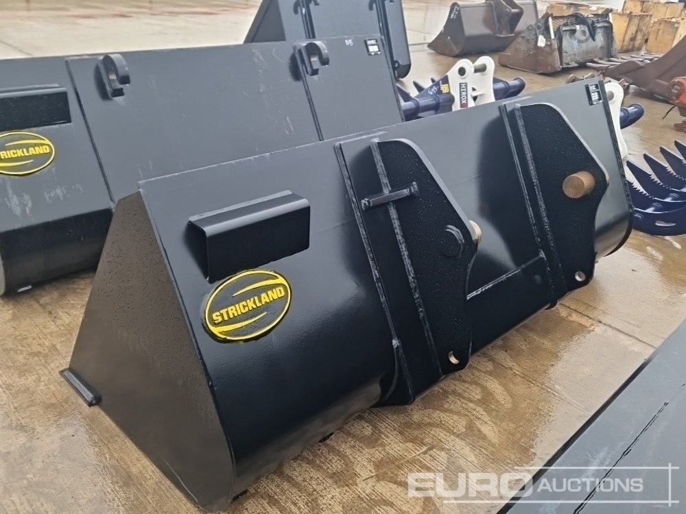 Unused Strickland 90" Loading Bucket to suit Manitou Telehandler - Kova: fotoğraf 2 Unused Strickland 90" Loading Bucket to suit Manitou Telehandler - Kova: fotoğraf 2