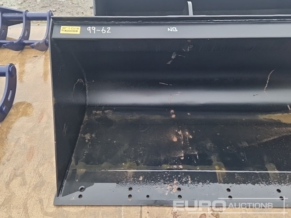 Unused Strickland 90" Loading Bucket to suit Manitou Telehandler - Kova: fotoğraf 5 Unused Strickland 90" Loading Bucket to suit Manitou Telehandler - Kova: fotoğraf 5