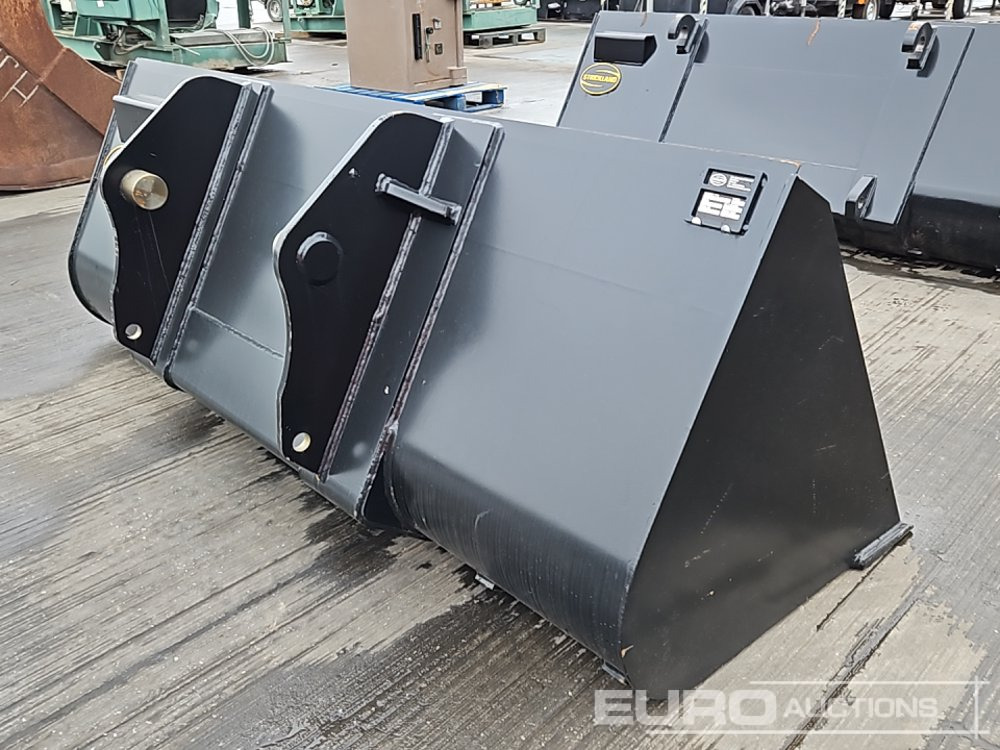 Unused Strickland 90" Loading Bucket to suit Manitou Telehandler - Kova: fotoğraf 5 Unused Strickland 90" Loading Bucket to suit Manitou Telehandler - Kova: fotoğraf 5