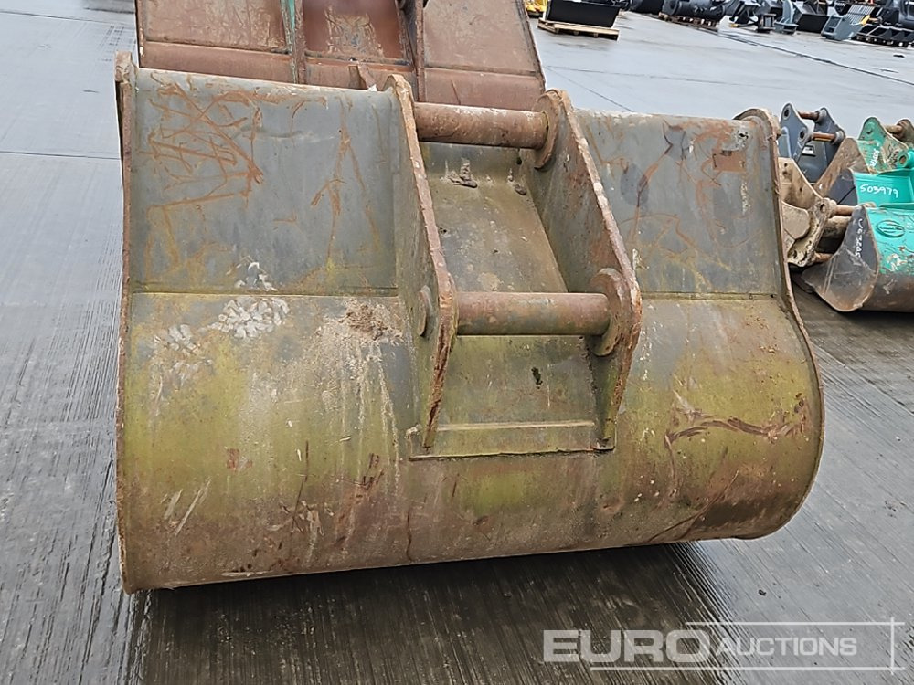 Volvo 58" Digging Bucket 80mm Pin to suit 20 Ton Excavator - Kova: fotoğraf 4 Volvo 58" Digging Bucket 80mm Pin to suit 20 Ton Excavator - Kova: fotoğraf 4