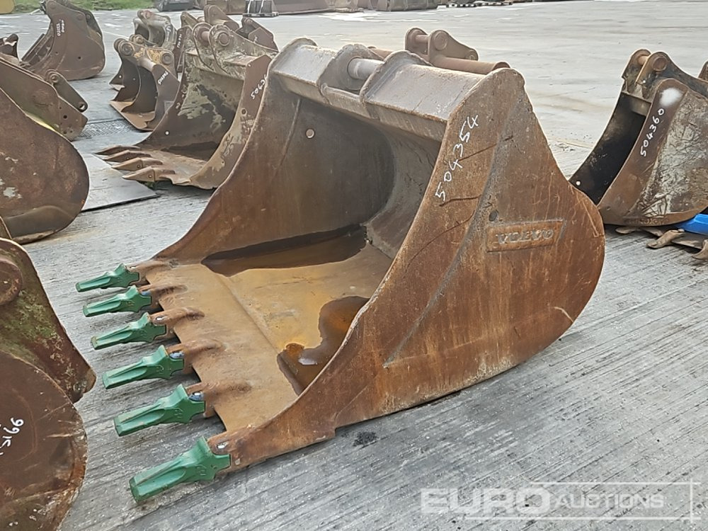 Volvo 58" Digging Bucket 80mm Pin to suit 20 Ton Excavator - Kova: fotoğraf 1 Volvo 58" Digging Bucket 80mm Pin to suit 20 Ton Excavator - Kova: fotoğraf 1