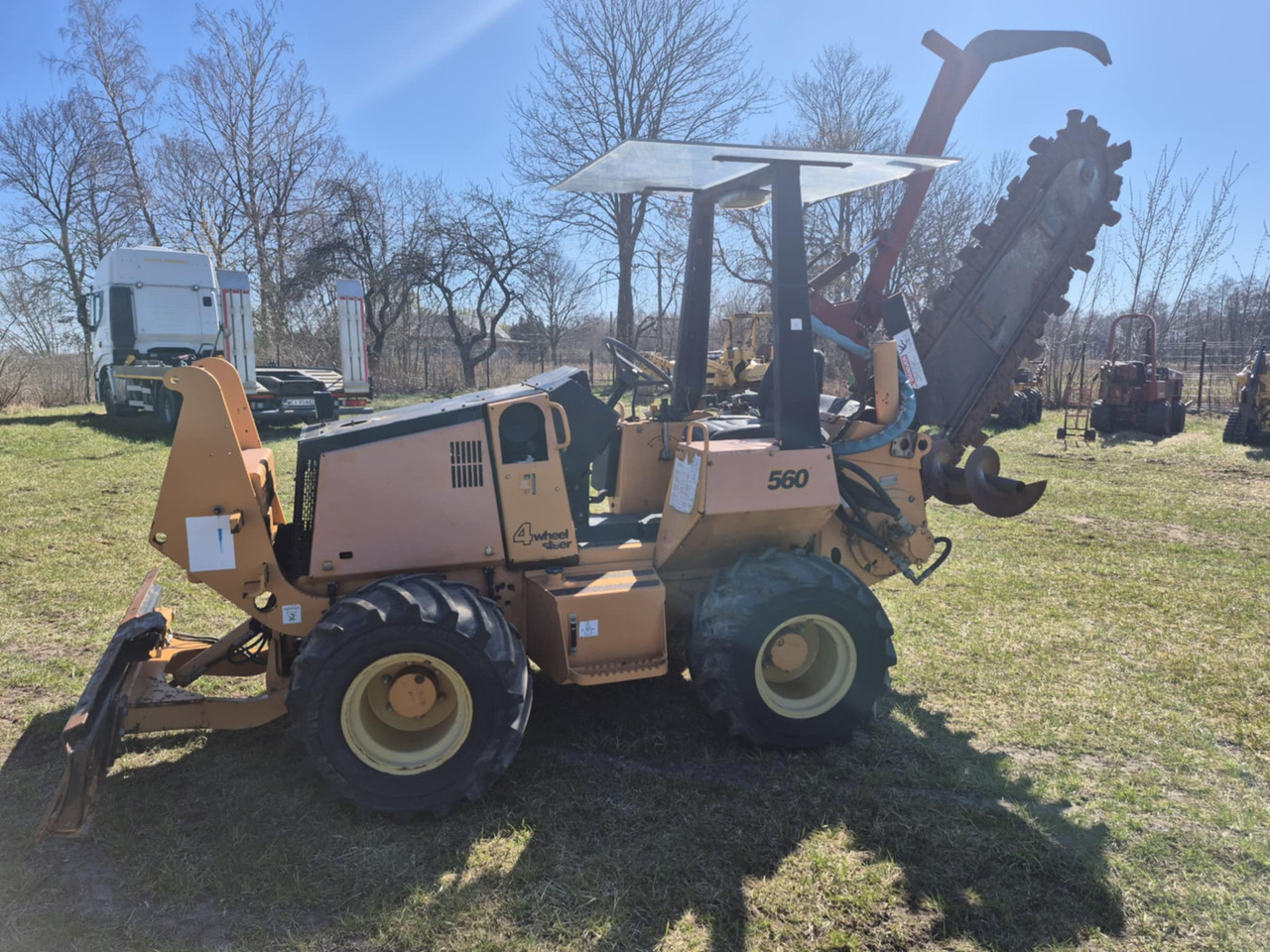 Case 560 - Kanal kazıcı: fotoğraf 5 Case 560 - Kanal kazıcı: fotoğraf 5