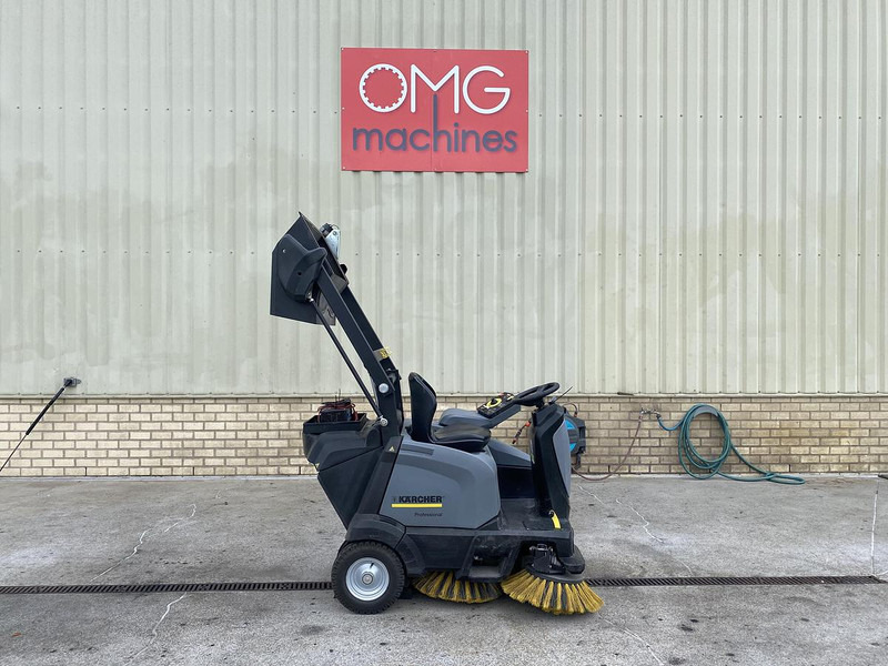 Kärcher KM 105/110 R Bp, Veegmachine, hoogkieper - Yol süpürme aracı: fotoğraf 2 Kärcher KM 105/110 R Bp, Veegmachine, hoogkieper - Yol süpürme aracı: fotoğraf 2