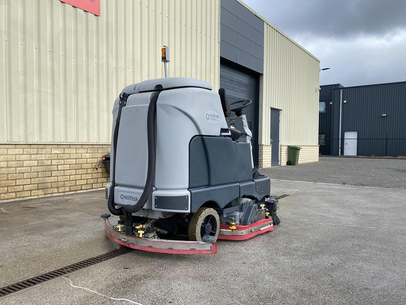 Nilfisk SC6500 1300C, Veeg- Schrobmachine - Zemin yıkama makinası: fotoğraf 2 Nilfisk SC6500 1300C, Veeg- Schrobmachine - Zemin yıkama makinası: fotoğraf 2