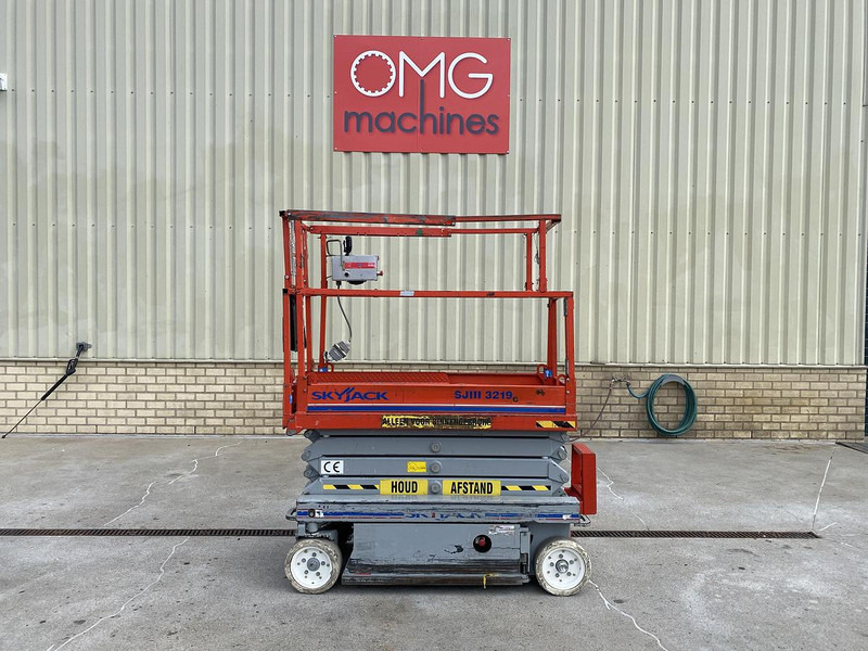 Skyjack SJIII-3219, Schaarhoogwerker, 8 meter - Araçüstü platform: fotoğraf 1 Skyjack SJIII-3219, Schaarhoogwerker, 8 meter - Araçüstü platform: fotoğraf 1