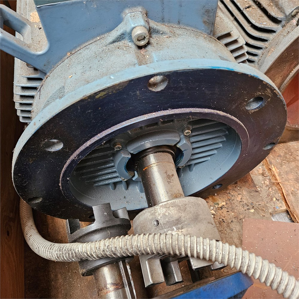 ABB MT80A19F100-2 / M3AA180MLB4 - Makine: fotoğraf 5 ABB MT80A19F100-2 / M3AA180MLB4 - Makine: fotoğraf 5