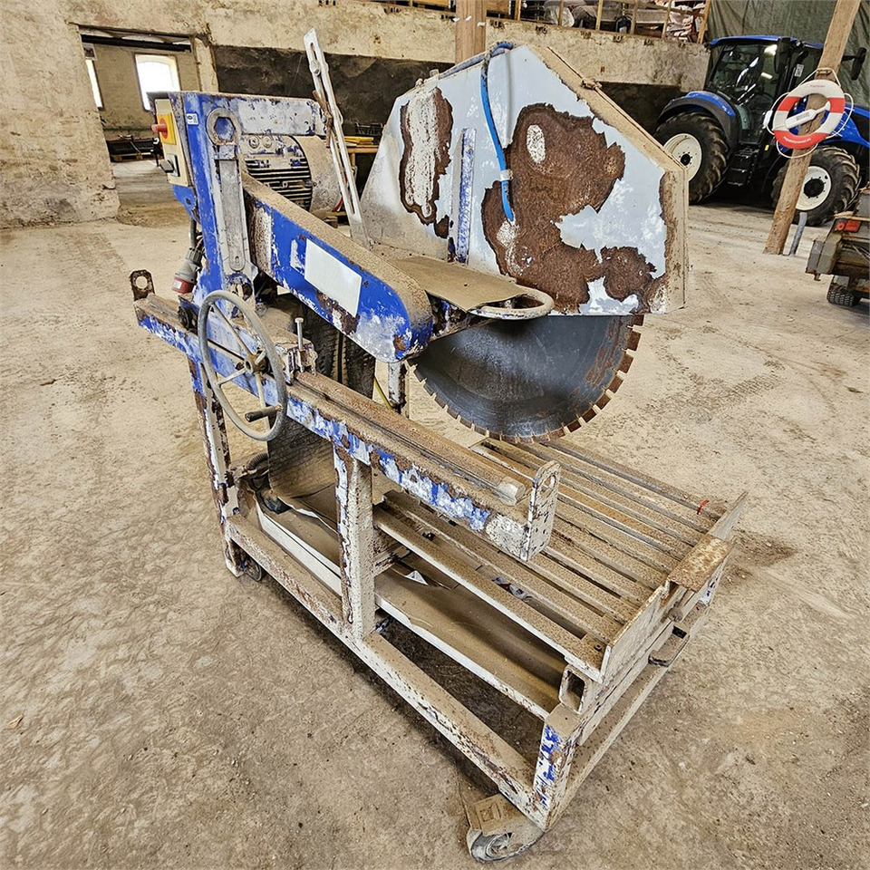 ABC Bourk GmbH k 1090 - Asfalt döşeme aracı: fotoğraf 2 ABC Bourk GmbH k 1090 - Asfalt döşeme aracı: fotoğraf 2