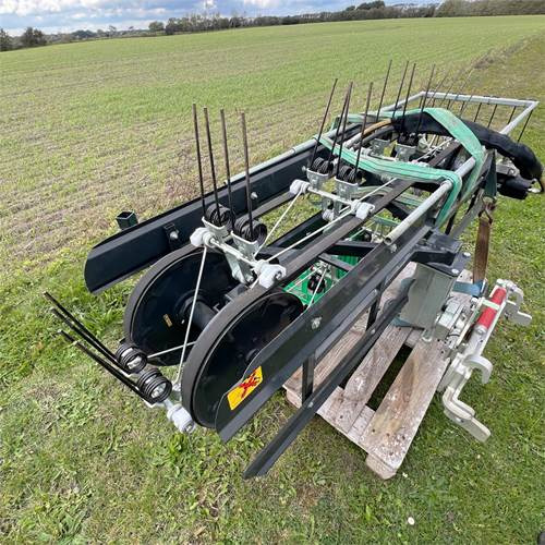 ABC Robo Evo Rake - Çim biçme makinesi: fotoğraf 1 ABC Robo Evo Rake - Çim biçme makinesi: fotoğraf 1