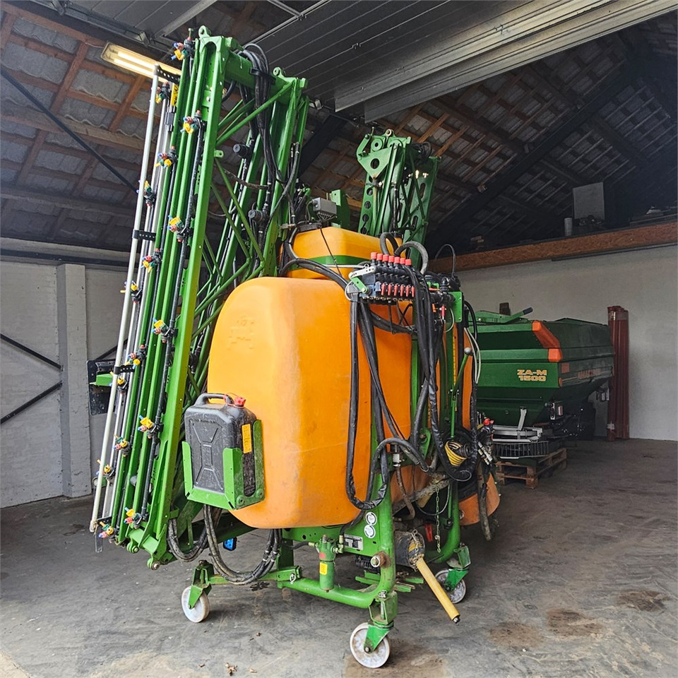 Amazone UF1200 - Ilaçlama makinesi: fotoğraf 1 Amazone UF1200 - Ilaçlama makinesi: fotoğraf 1