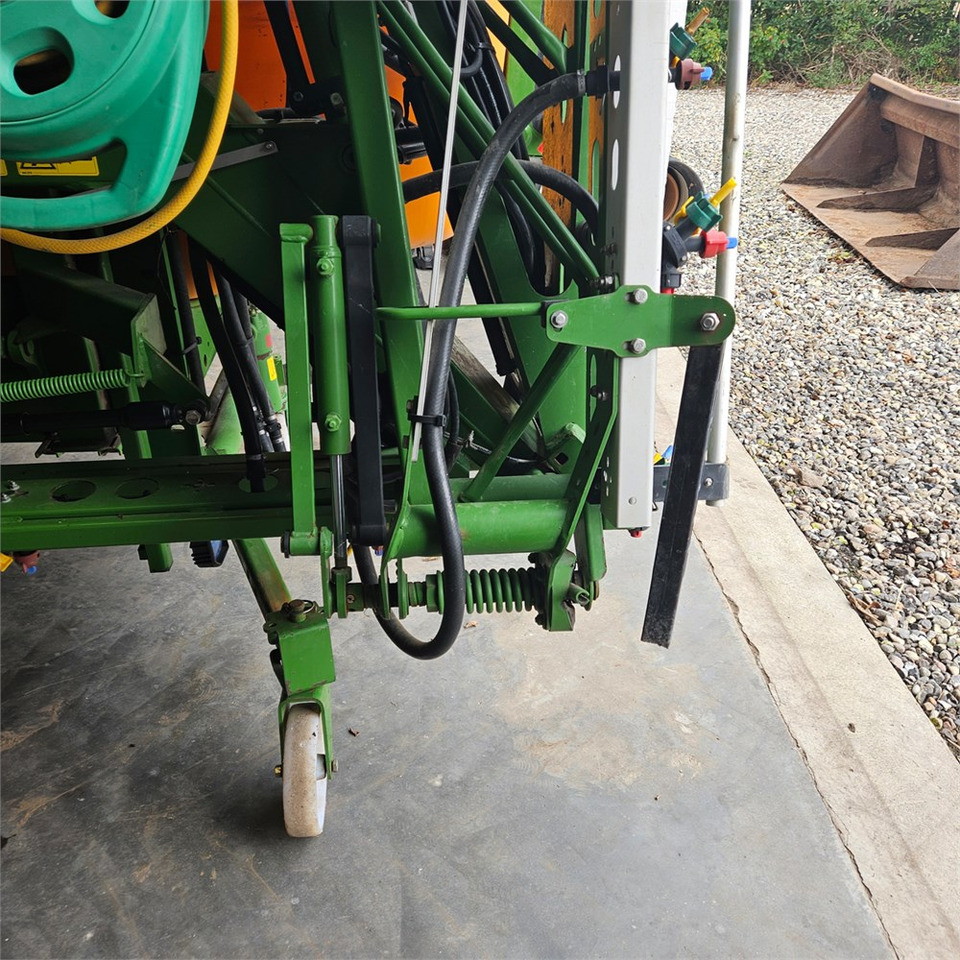 Amazone UF1200 finansal kiralama Amazone UF1200: fotoğraf 24 Amazone UF1200 finansal kiralama Amazone UF1200: fotoğraf 24