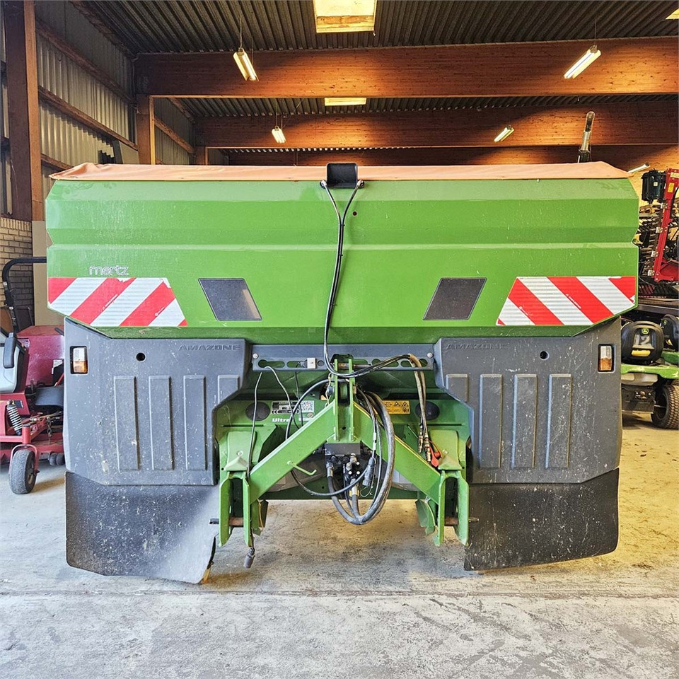 Amazone ZA-TS 4200 - Gübreleme makinesi: fotoğraf 3 Amazone ZA-TS 4200 - Gübreleme makinesi: fotoğraf 3