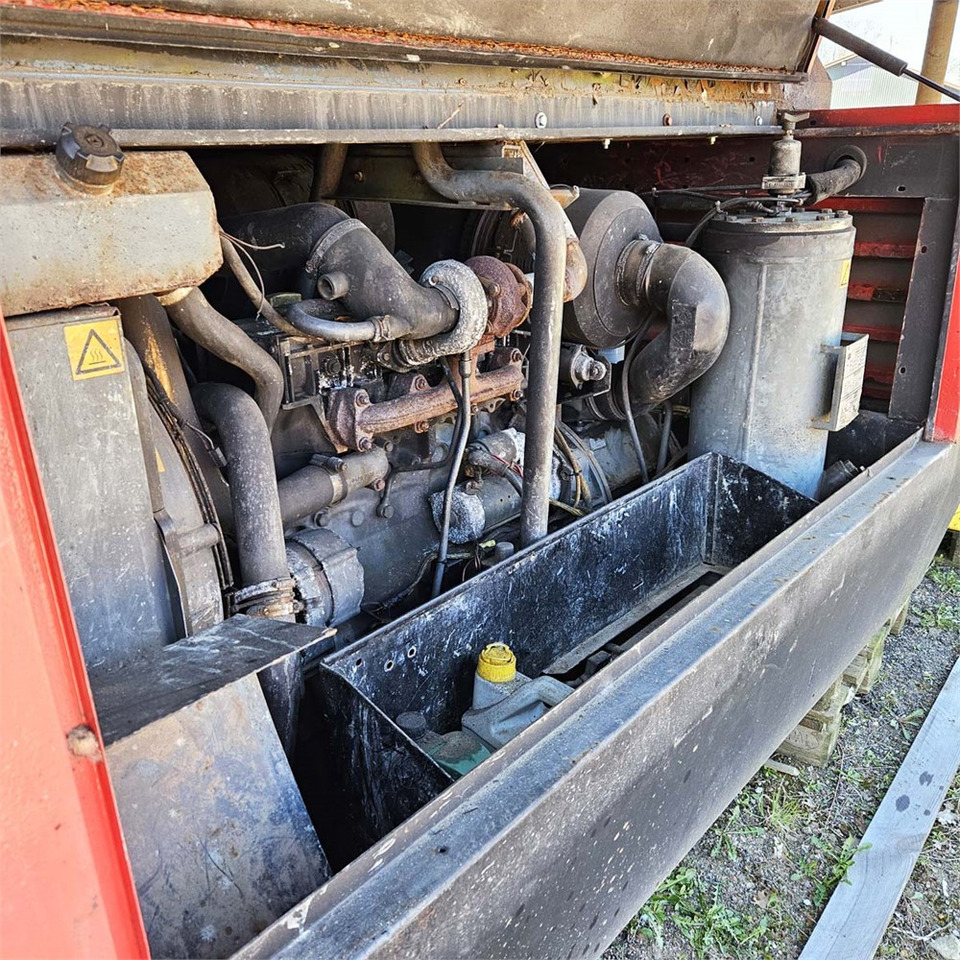 Atlas Copco XAS 146 - Hava kompresörü: fotoğraf 3 Atlas Copco XAS 146 - Hava kompresörü: fotoğraf 3