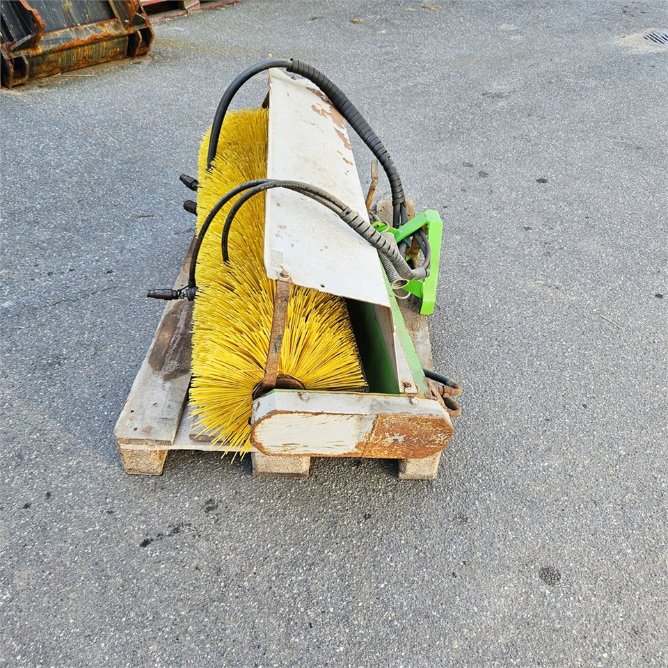 Egholm SK 120 - Yol süpürme fırça: fotoğraf 1 Egholm SK 120 - Yol süpürme fırça: fotoğraf 1