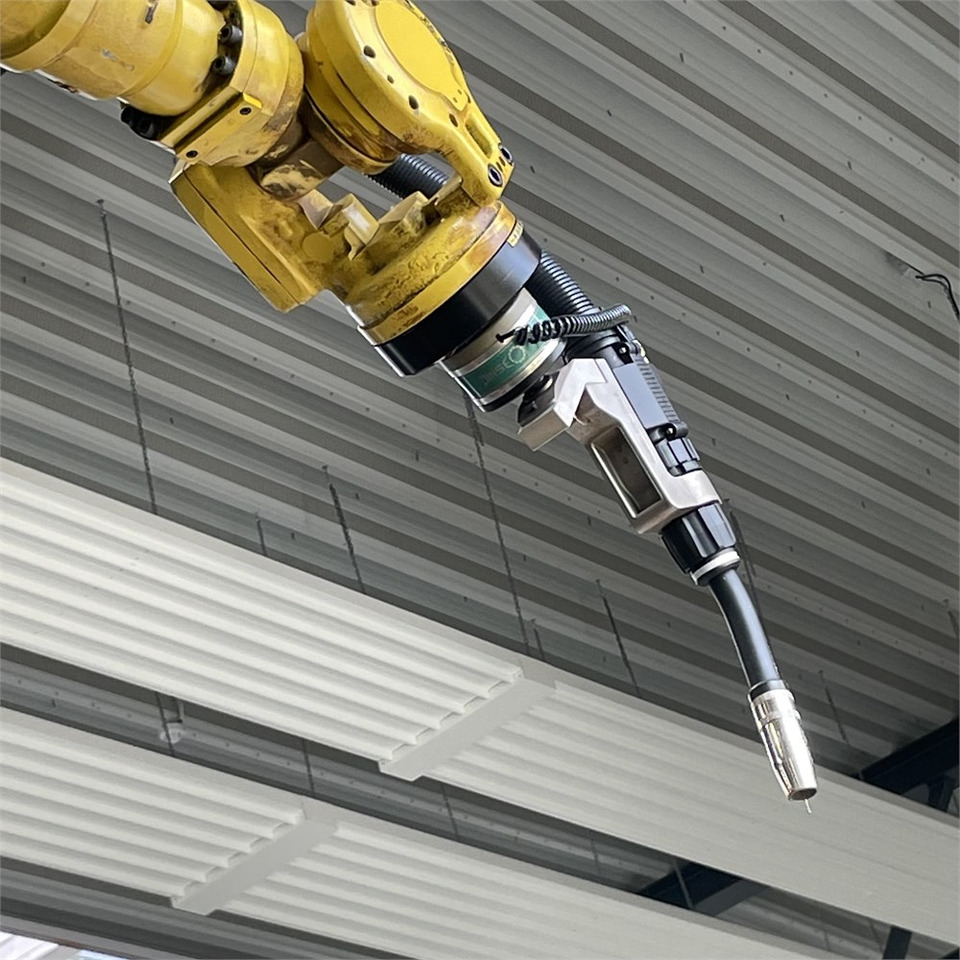 Fanuc Robot S-500 iB - Kaynak ekipmanları: fotoğraf 4 Fanuc Robot S-500 iB - Kaynak ekipmanları: fotoğraf 4