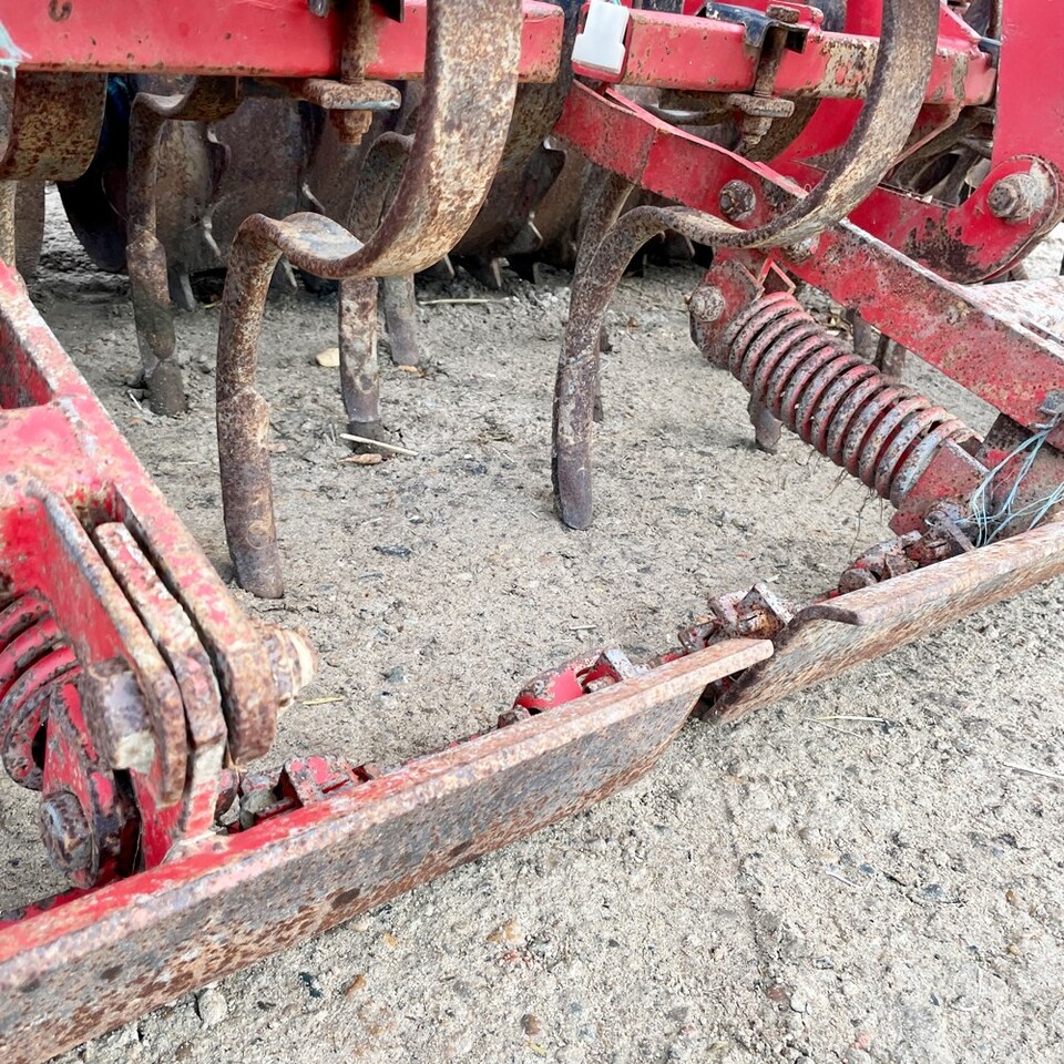 Fiona Apollo DR - Kombine ekim makinesi: fotoğraf 5 Fiona Apollo DR - Kombine ekim makinesi: fotoğraf 5