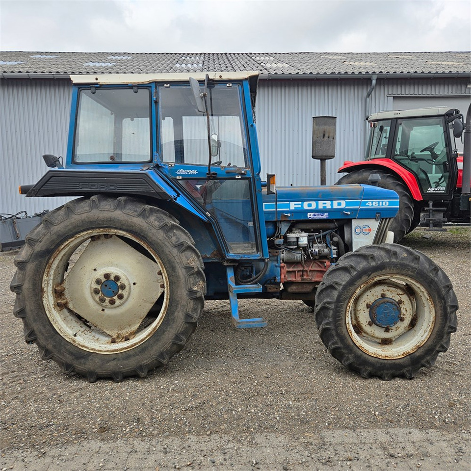 Traktör Ford 4610: fotoğraf 9