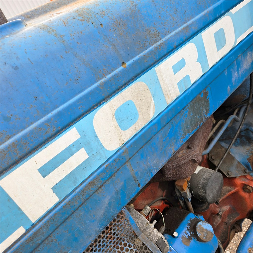 Traktör Ford 4610: fotoğraf 37