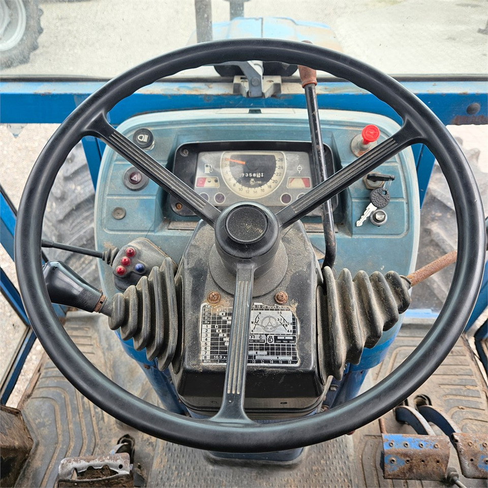 Traktör Ford 4610: fotoğraf 17