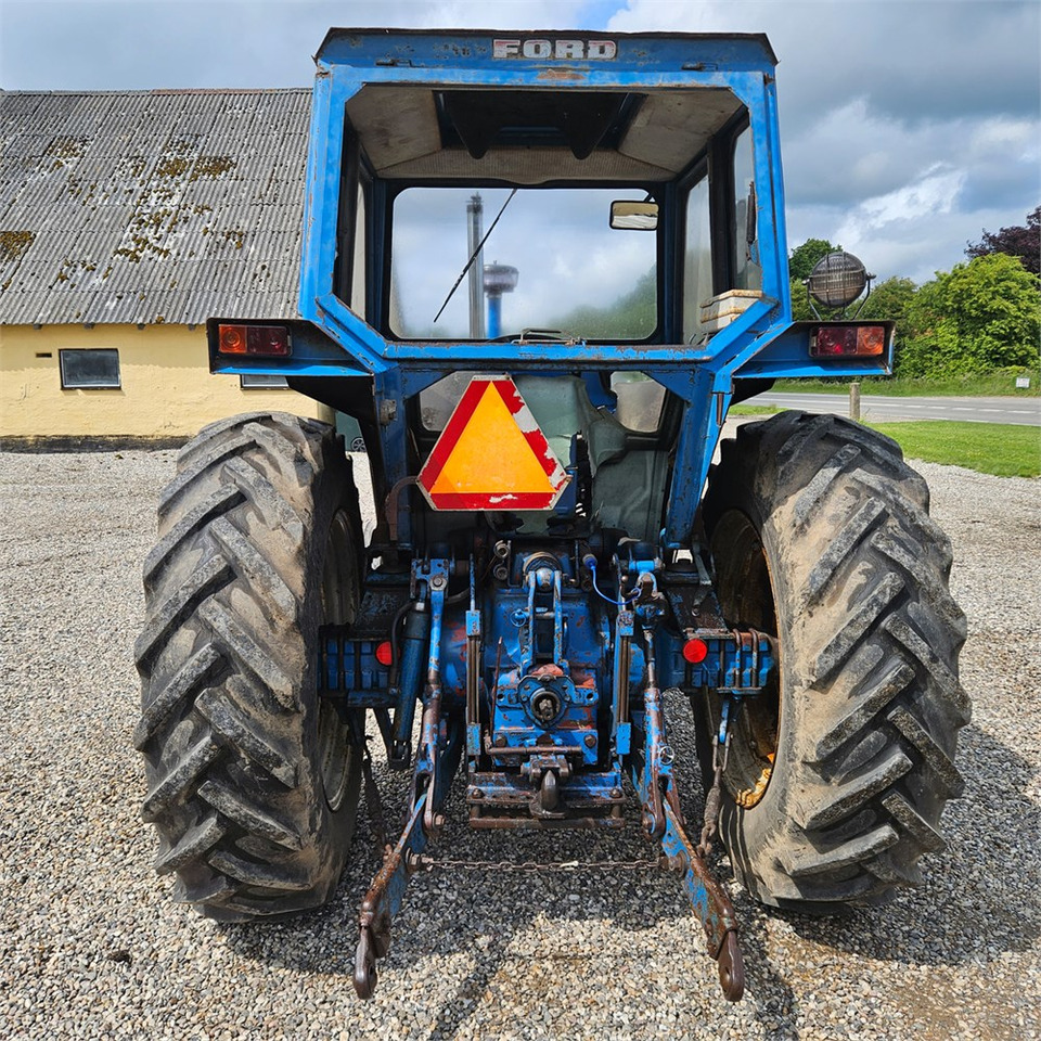Ford 7000 - Traktör: fotoğraf 4 Ford 7000 - Traktör: fotoğraf 4