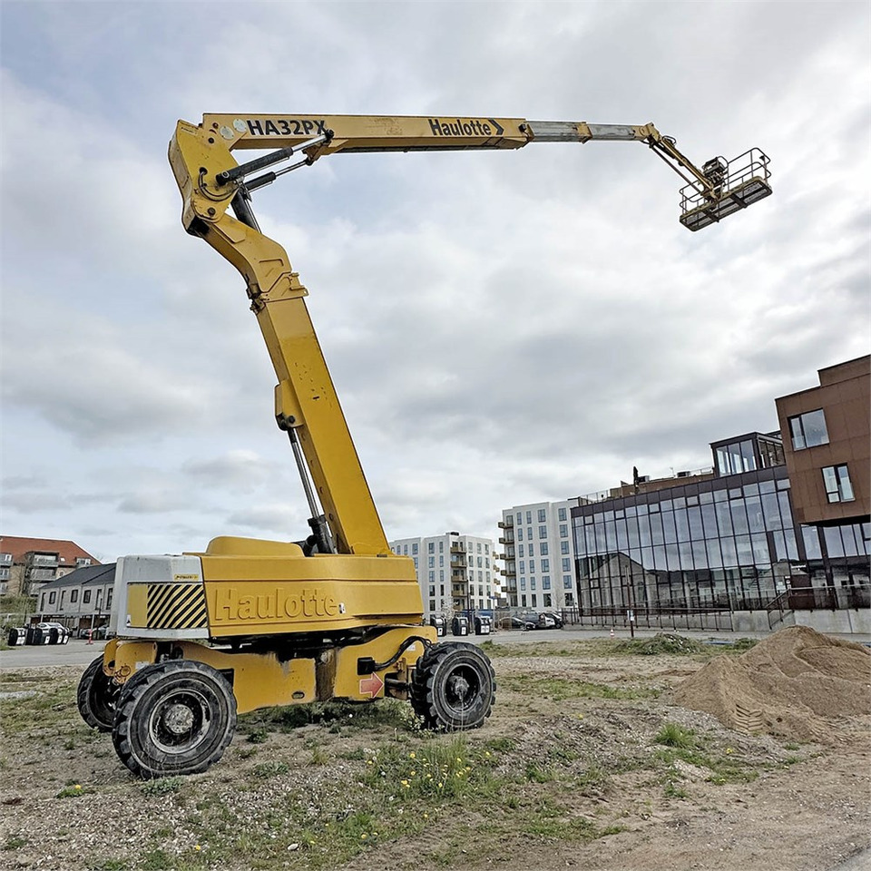 Haulotte HA32PX - Eklemli platform: fotoğraf 1 Haulotte HA32PX - Eklemli platform: fotoğraf 1