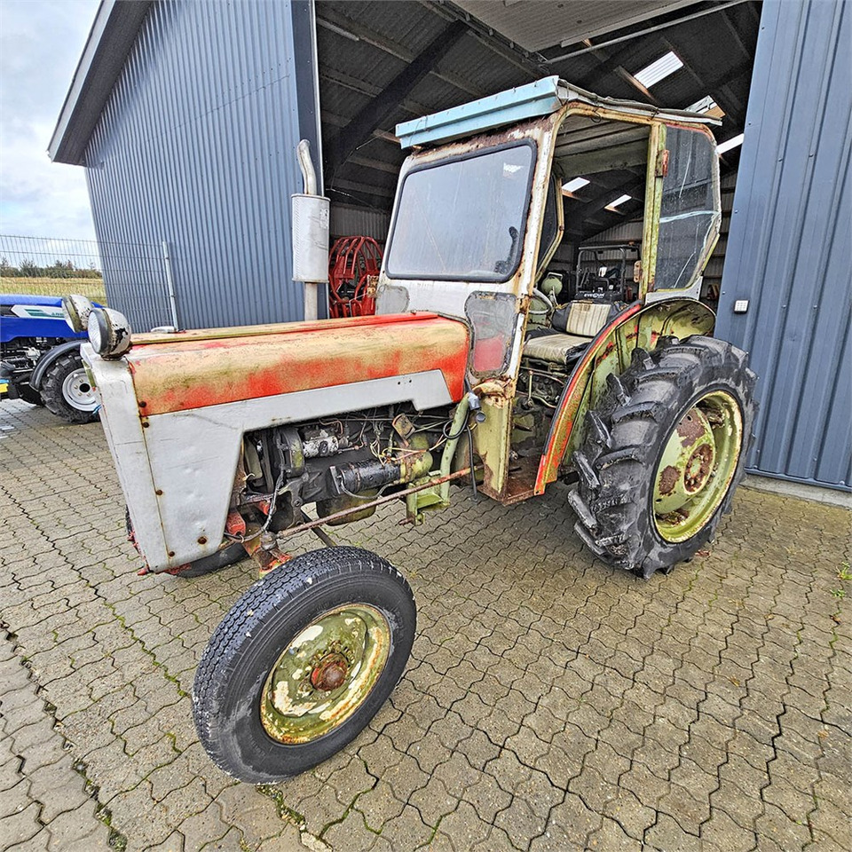 IH 276 - Traktör: fotoğraf 1 IH 276 - Traktör: fotoğraf 1