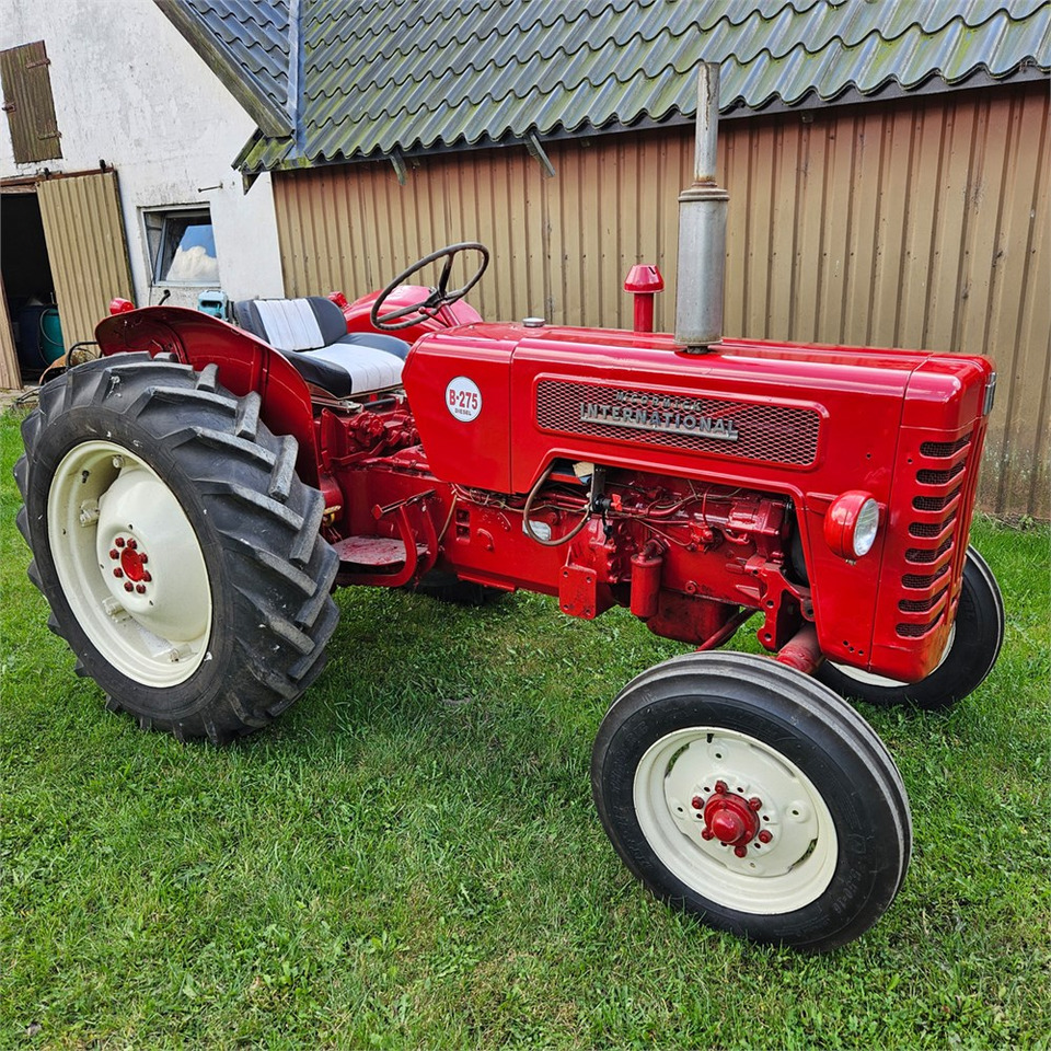 IH B-275 - Traktör: fotoğraf 3 IH B-275 - Traktör: fotoğraf 3