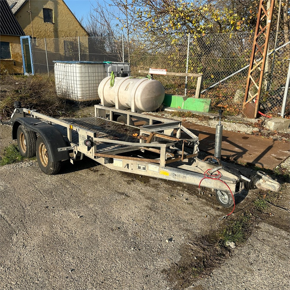 Ifor Williams 4 - Otomobil römorku: fotoğraf 1 Ifor Williams 4 - Otomobil römorku: fotoğraf 1