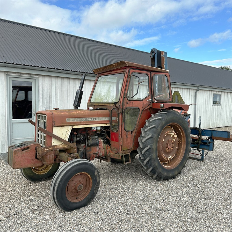 International IH 474 - Traktör: fotoğraf 3 International IH 474 - Traktör: fotoğraf 3