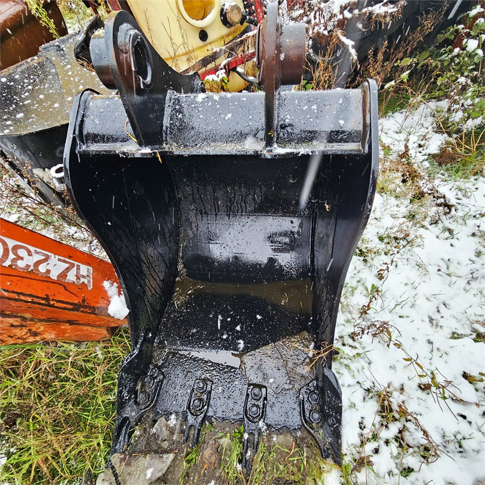 JCB 40 cm - Ekskavatör kovası - İş makinaları: fotoğraf 2 JCB 40 cm - Ekskavatör kovası - İş makinaları: fotoğraf 2