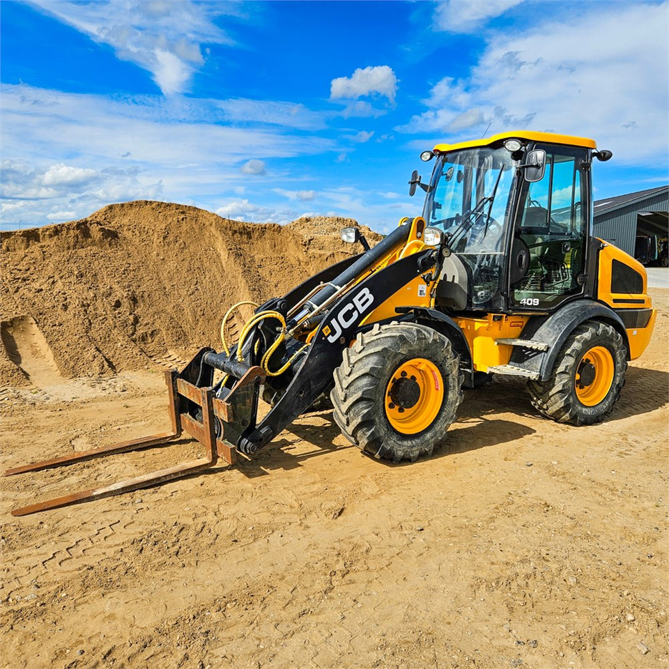 JCB 409 AG T4 - Tekerlekli yükleyici: fotoğraf 1 JCB 409 AG T4 - Tekerlekli yükleyici: fotoğraf 1