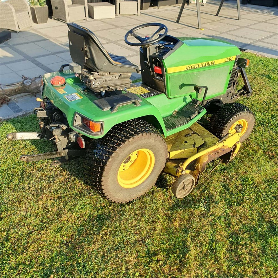 John Deere 455 - Çim biçme makinesi: fotoğraf 5 John Deere 455 - Çim biçme makinesi: fotoğraf 5